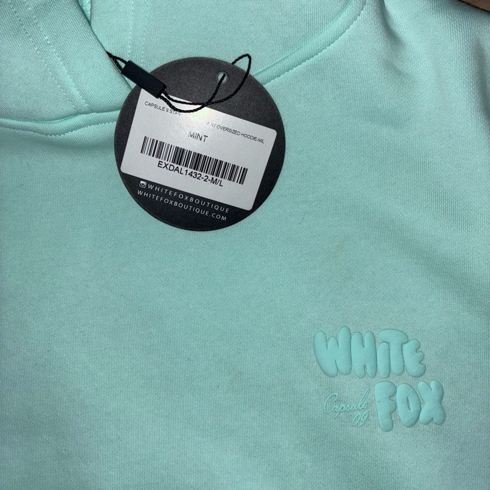 White Fox Boutique Mint Capsule 9 Set Sweatshirt and Joggers - Picture 2 of 3